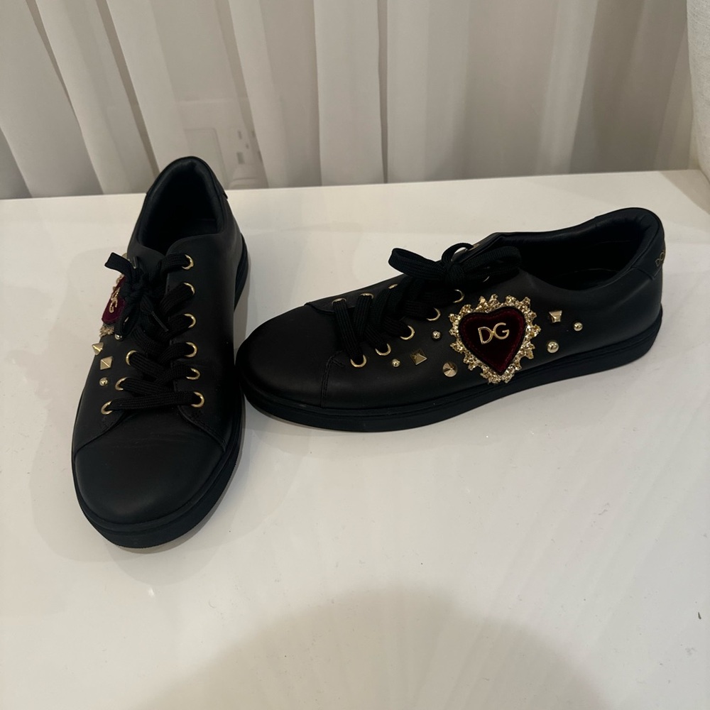 Dolce & Gabbana black leather DG Heart Sneakers